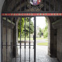 12842   Entrance gate to St Andrews University