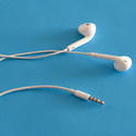 13731   White earbuds with mini jack
