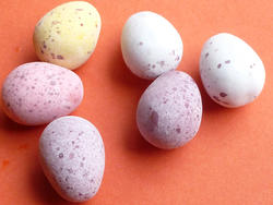 17356   Mini sugar coated candy Easter eggs